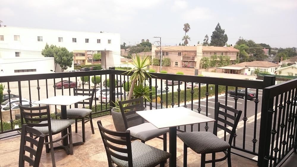 Ramada By Wyndham Culver City Los Angeles Buitenkant foto