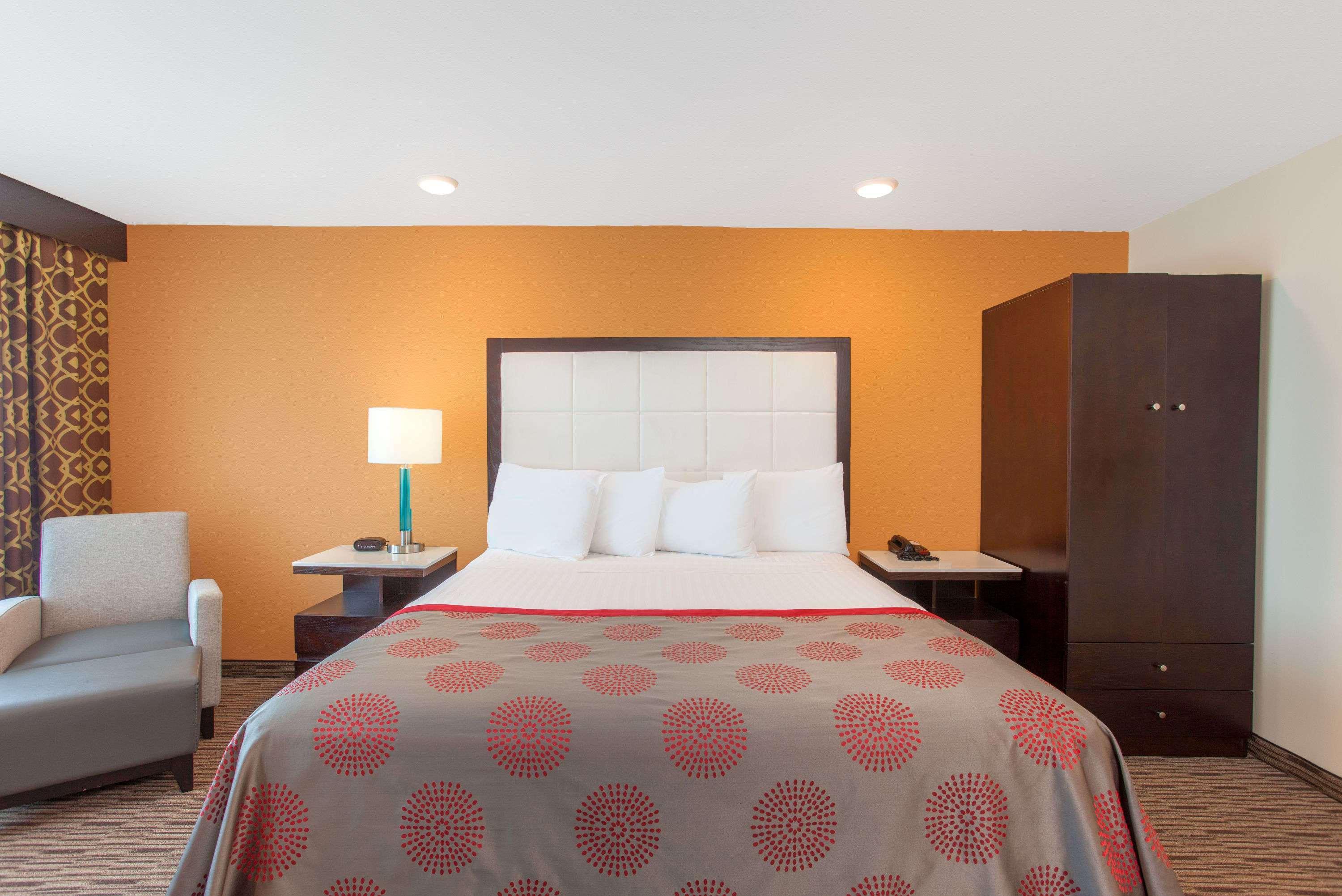Ramada By Wyndham Culver City Los Angeles Buitenkant foto